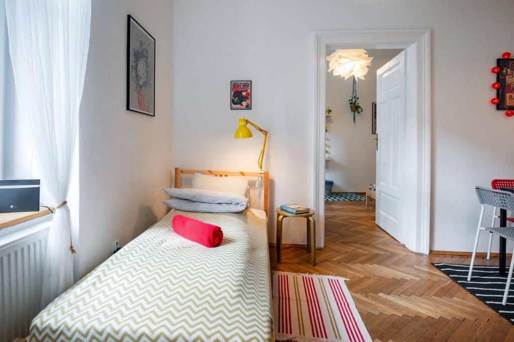 Blue Peace-Apartment With Free Parking In Center For 1-6 People Krakow Dış mekan fotoğraf