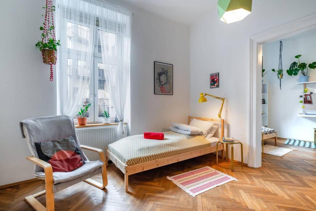 Blue Peace-Apartment With Free Parking In Center For 1-6 People Krakow Dış mekan fotoğraf