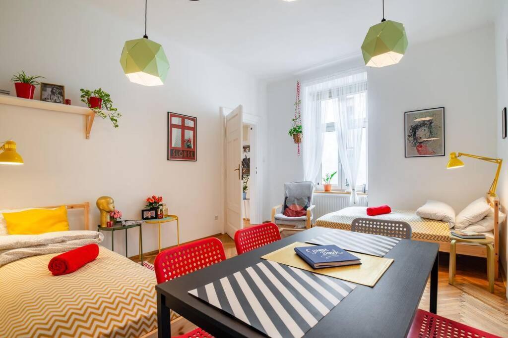 Blue Peace-Apartment With Free Parking In Center For 1-6 People Krakow Dış mekan fotoğraf